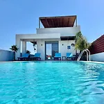 Kallipateira Lakhania