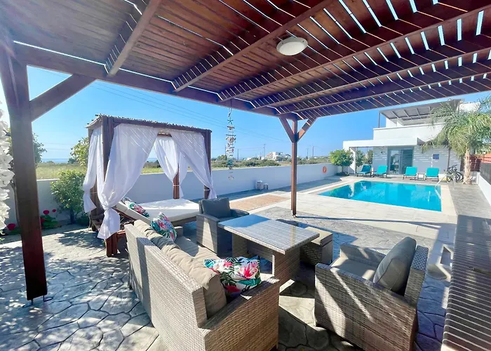 فيلة Kallipateira