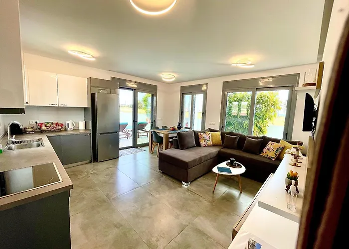 Kallipateira لاخنيا