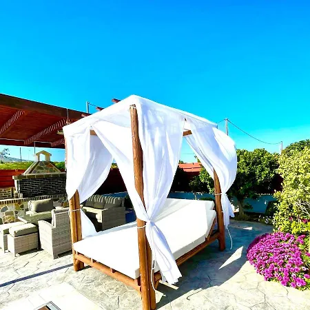 Kallipateira * Lakhania